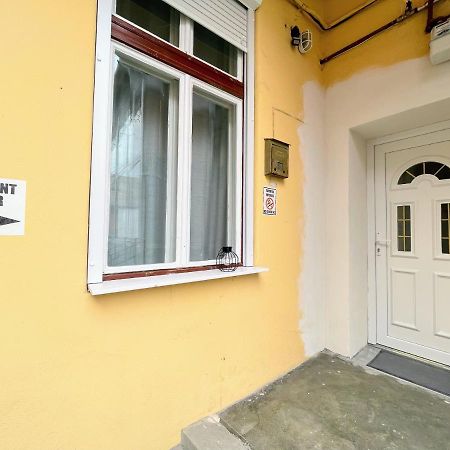 Apartament Plopilor Studios سيبيو المظهر الخارجي الصورة