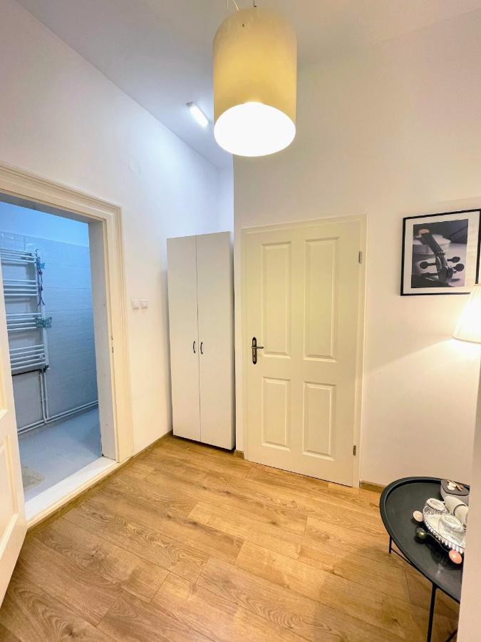 Apartament Plopilor Studios سيبيو المظهر الخارجي الصورة