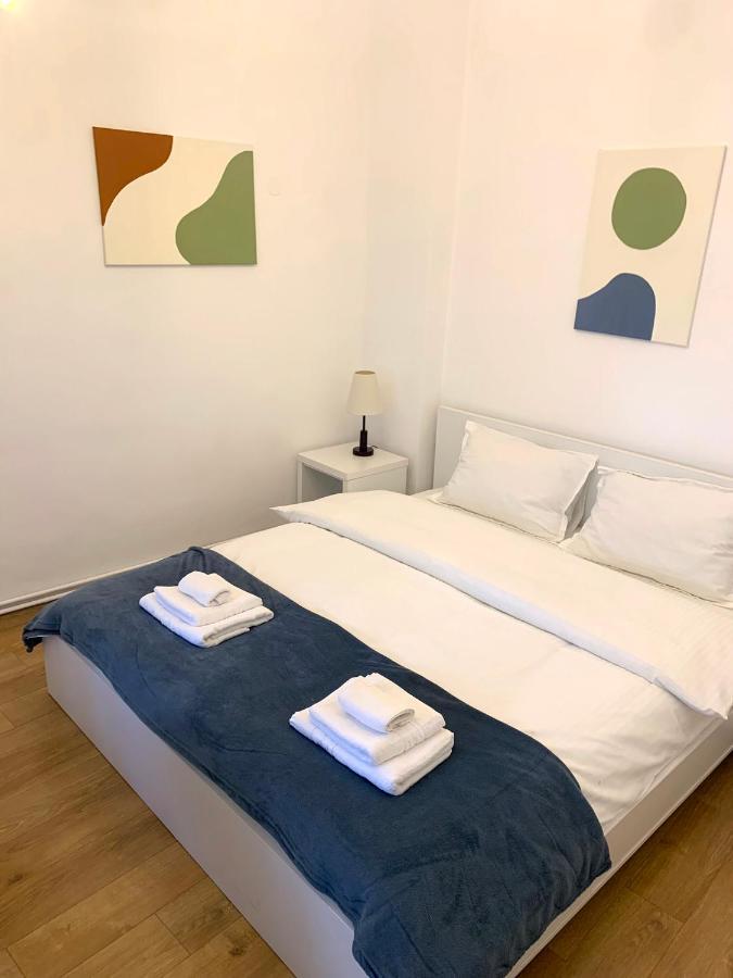 Apartament Plopilor Studios سيبيو المظهر الخارجي الصورة