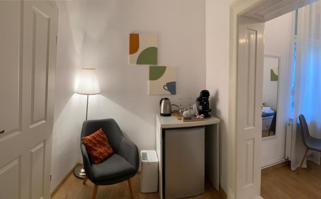 Apartament Plopilor Studios سيبيو المظهر الخارجي الصورة